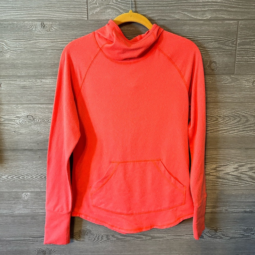 Marmot size small pink orange pullover‎